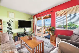 1383 W Camino Calderon, Green Valley, AZ 85622 - Photo 4