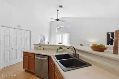9051 N Shadow Rock Drive, Tucson, AZ 85743 - Photo 14