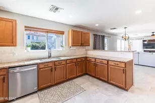 13696 E Shadow Pines Ln, Vail, AZ 85641 - Photo 16