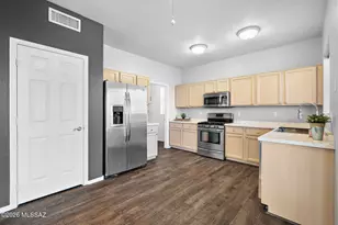 7262 W Rivulet Dr, Tucson, AZ 85743 - Photo 10