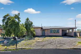 864 E Silver St, Tucson, AZ 85719 - Photo 1