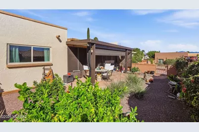 1331 W Calle Serrano, Green Valley, AZ 85622 - Photo 14