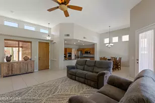 8136 N Night Pony Dr, Tucson, AZ 85743 - Photo 6