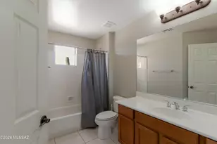 8136 N Night Pony Dr, Tucson, AZ 85743 - Photo 18