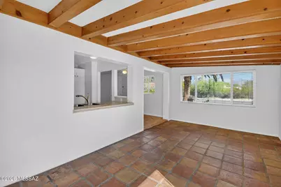 2272 E Blacklidge Drive, Tucson, AZ 85719 - Photo 8