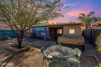 1112 W Huron Street, Tucson, AZ 85745 - Photo 2