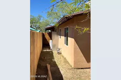 1815 S Van Buren Avenue, Tucson, AZ 85711 - Photo 8