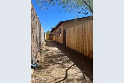1815 S Van Buren Avenue, Tucson, AZ 85711 - Photo 2