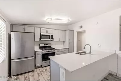 1718 S Avenida Regulo, Tucson, AZ 85710 - Photo 16