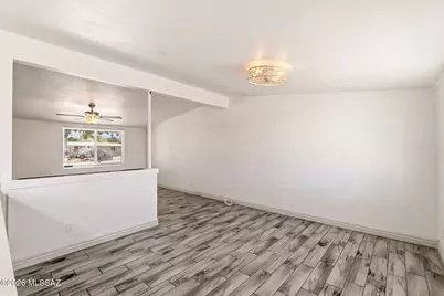 1718 S Avenida Regulo, Tucson, AZ 85710 - Photo 14
