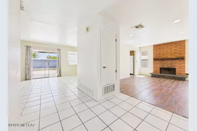 1285 S Lynx Drive, Tucson, AZ 85713 - Photo 4