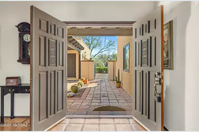 5561 E Sutler Lane, Tucson, AZ 85712 - Photo 2