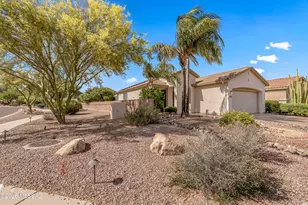 9461 N Twinkling Shadows Way, Tucson, AZ 85743 - Photo 2