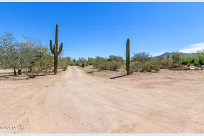 6505 N Pelto Path, Tucson, AZ 85743 - Photo 8