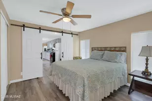 1924 W Desert Broom Ln, Tucson, AZ 85705 - Photo 6