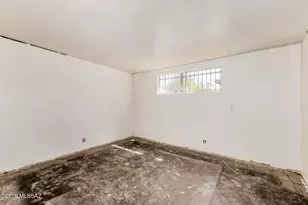 7427 E Juarez St, Tucson, AZ 85710 - Photo 10