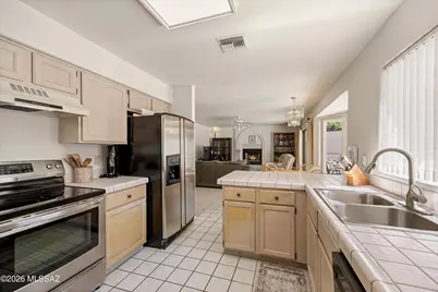 1091 W Graythorn Place, Oro Valley, AZ 85737 - Photo 16
