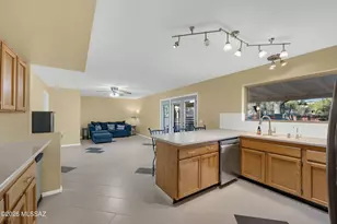 10180 N Rancho Sonora Dr, Tucson, AZ 85737 - Photo 16