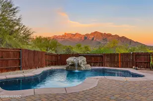 10180 N Rancho Sonora Dr, Tucson, AZ 85737 - Photo 8