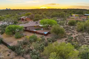10180 N Rancho Sonora Dr, Tucson, AZ 85737 - Photo 2