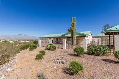 4851 N Wild Life Drive, Tucson, AZ 85745 - Photo 32