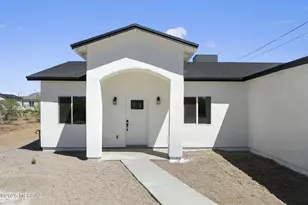 1757 Grado Ct, Rio Rico, AZ 85648 - Photo 4