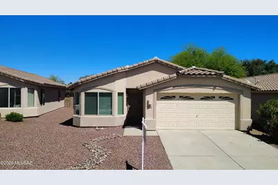 8864 N Palo Verde Bluffs Place, Tucson, AZ 85742 - Photo 2