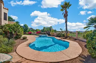 10881 N Canada Hills Ct, Tucson, AZ 85737 - Photo 2