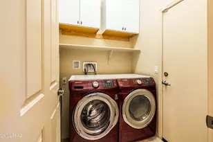 10368 E Jarod James Pl, Tucson, AZ 85747 - Photo 30