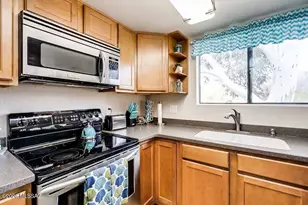 5051 N Sabino Canyon Rd, Tucson, AZ 85750 - Photo 8