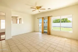 7271 W Mesquite River Dr, Tucson, AZ 85743 - Photo 10