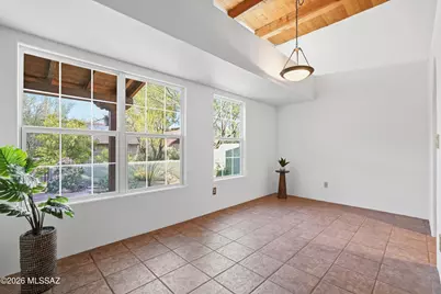 10523 E John McNair Place, Tucson, AZ 85747 - Photo 8