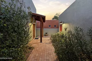 10523 E John McNair Pl, Tucson, AZ 85747 - Photo 32