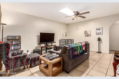 4169 N Via Villas, Tucson, AZ 85719 - Photo 2