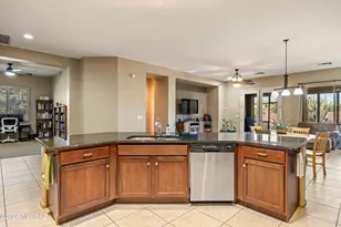 7836 W Orpine Ct, Tucson, AZ 85743 - Photo 20