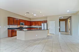 7836 W Orpine Ct, Tucson, AZ 85743 - Photo 14