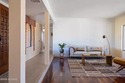 5181 N Stonehouse Place, Tucson, AZ 85750 - Photo 2