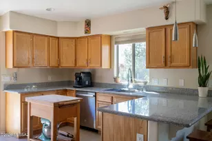 5233 E 21st St, Tucson, AZ 85711 - Photo 2