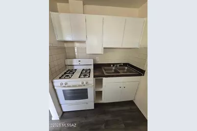 125 E 34th Street #D, Tucson, AZ 85713 - Photo 2