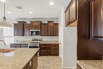 10734 E Saguaro Sunset Place, Tucson, AZ 85747 - Photo 10