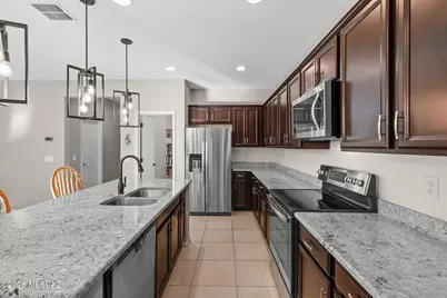 12451 N Sandby Green Drive, Marana, AZ 85653 - Photo 8