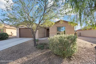 12451 N Sandby Green Dr, Marana, AZ 85653 - Photo 2