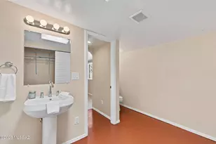 2866 N Desert Ave, Tucson, AZ 85712 - Photo 20