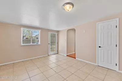 2866 N Desert Avenue, Tucson, AZ 85712 - Photo 16