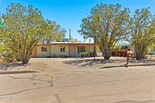 2866 N Desert Ave, Tucson, AZ 85712 - Photo 2