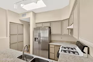 508 E Squirrel Tail Dr, Tucson, AZ 85704 - Photo 12