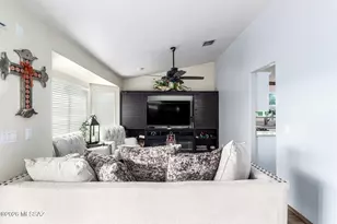 7185 W Resthaven Pl, Tucson, AZ 85757 - Photo 4