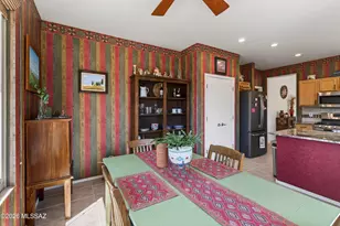 9511 N Twinkling Shadows Way, Tucson, AZ 85743 - Photo 16
