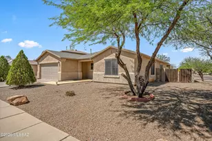 5977 E Cedarbird Dr, Tucson, AZ 85756 - Photo 2