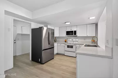 618 N Eastview Avenue, Tucson, AZ 85710 - Photo 4